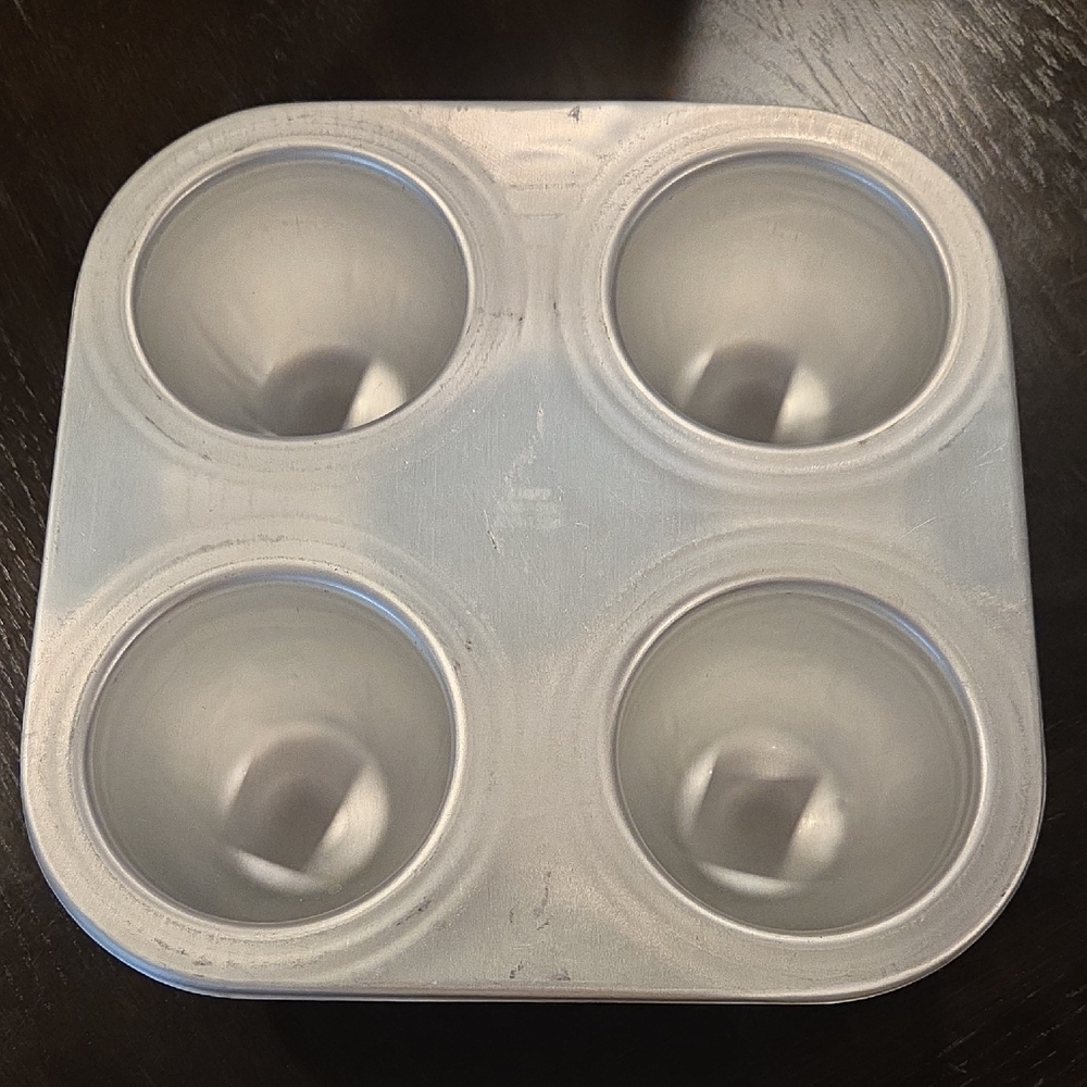 Wilton 508-302 Muffin Easter Eggs Aluminum Cake Baking Pan Jello Mold